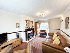 Photo 11- click for photo gallery